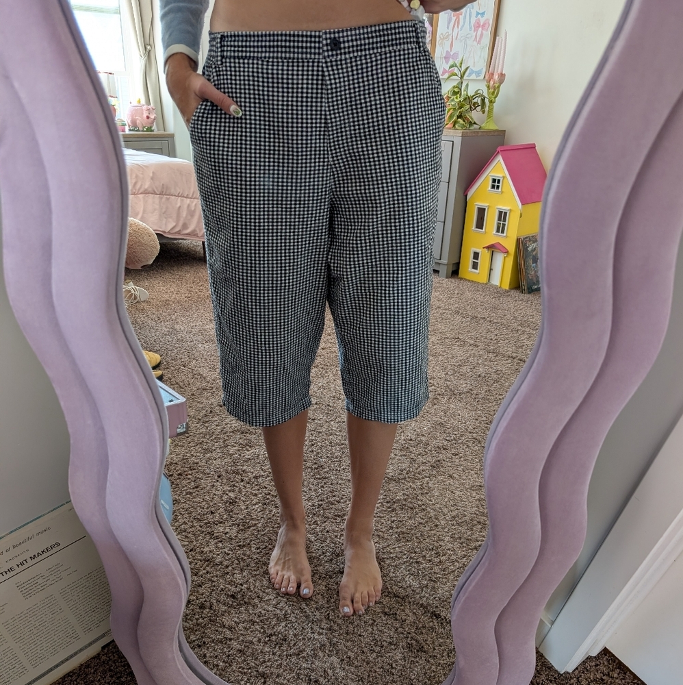 Women's Checkered Flat Front Capris Size XL